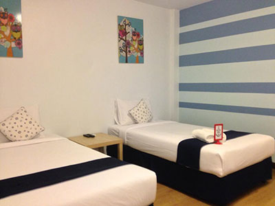 Twin Beds in a hotel in Khao lak