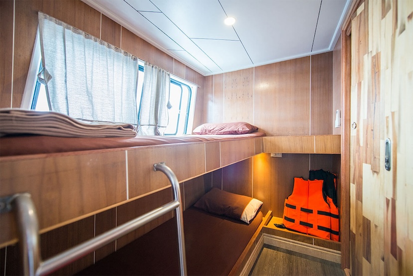 MV Camic twin bunk cabin