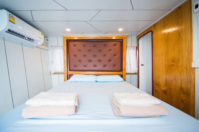 MV Camic upper deck master cabin