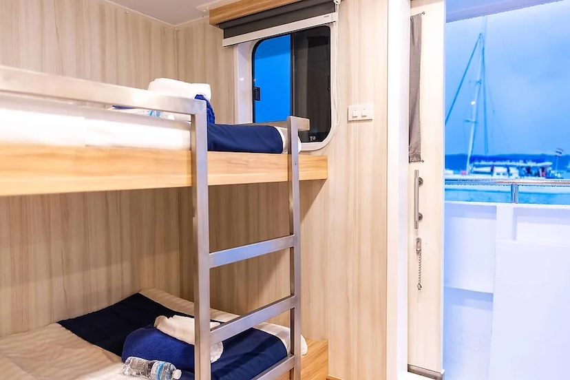 Deluxe Twin Cabin