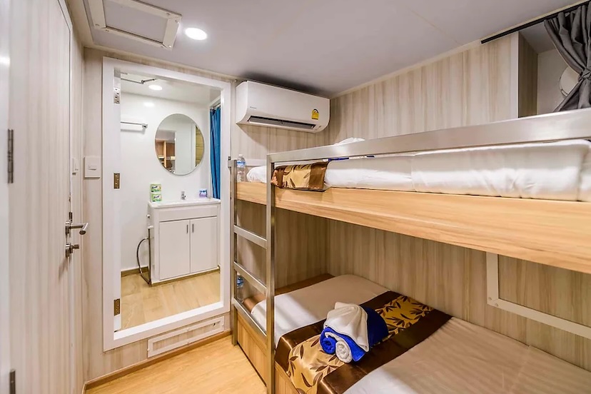 Standard Twin Cabin